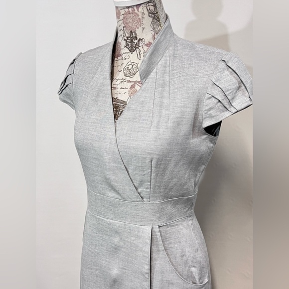 🛍️ANTONIO MELANI Light‎ khaki cap sleeve sheath dress size 4. - Picture 3 of 13